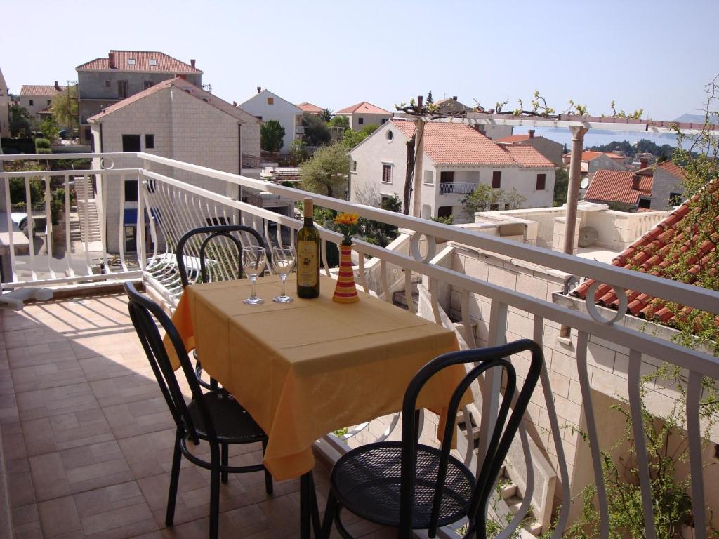 Apartments Dadic تْسافتات الغرفة الصورة