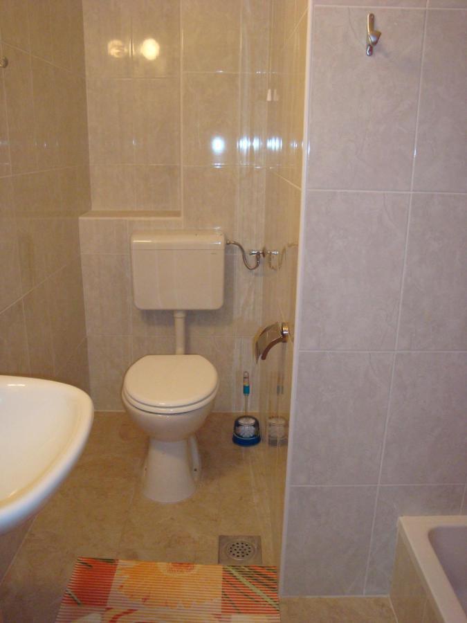 Apartments Dadic تْسافتات الغرفة الصورة